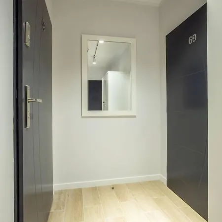 Wigurytower 69' Διαμέρισμα *